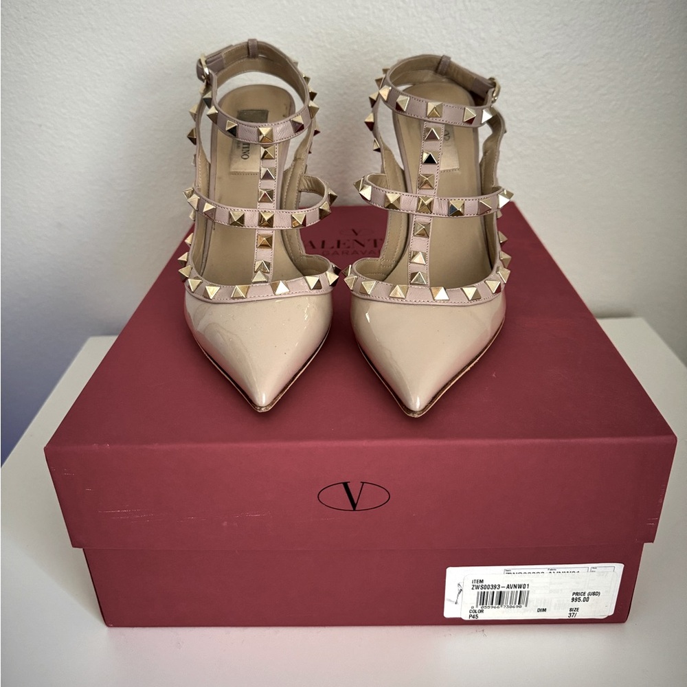 Valentino Garavani Rockstud pointed toe t-strap heels